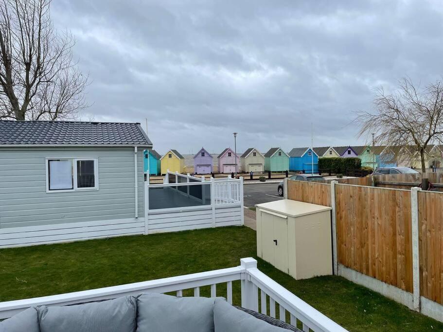 Mersea Villa *